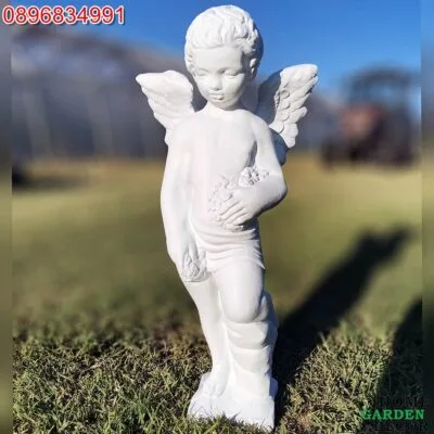 Бял